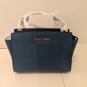 Michael Kors Selma Crossbody Dark Chambray